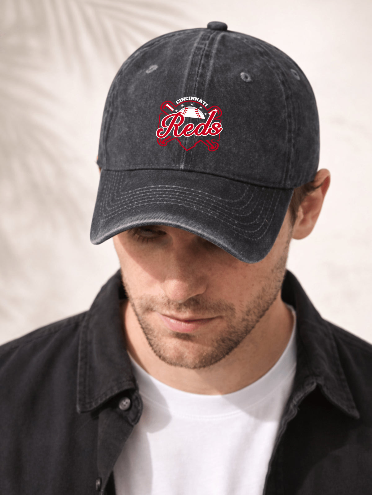 Washed Denim Baseball Cap For Men And Women Casual Sporty Adjustable Hat With Team Logo Design Cincinnati Reds Embroidered Patch Featuring Classic Baseball Motif In Red And White Color Scheme Perfect For Outdoor Activities Daily Wear And Sports Events Lig