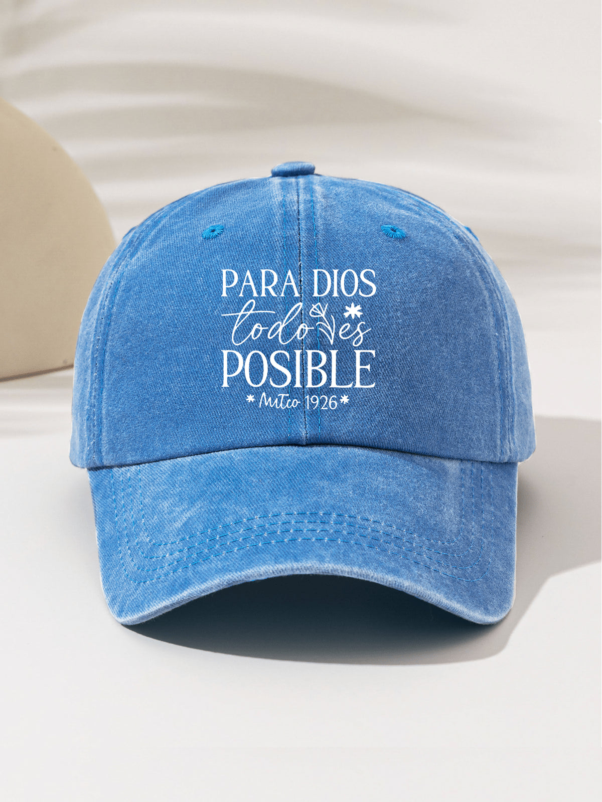 1 Stück modische, minimalistische, ausgewaschene Baseballkappe mit "PARA DIOS POSIBLE 1926" Aufdruck am Schirm, stilvolles Geschenk für Familie und Freunde, geeignet für Outdoor-Sport, leicht und tragbar, Ganzjahres-Accessoire