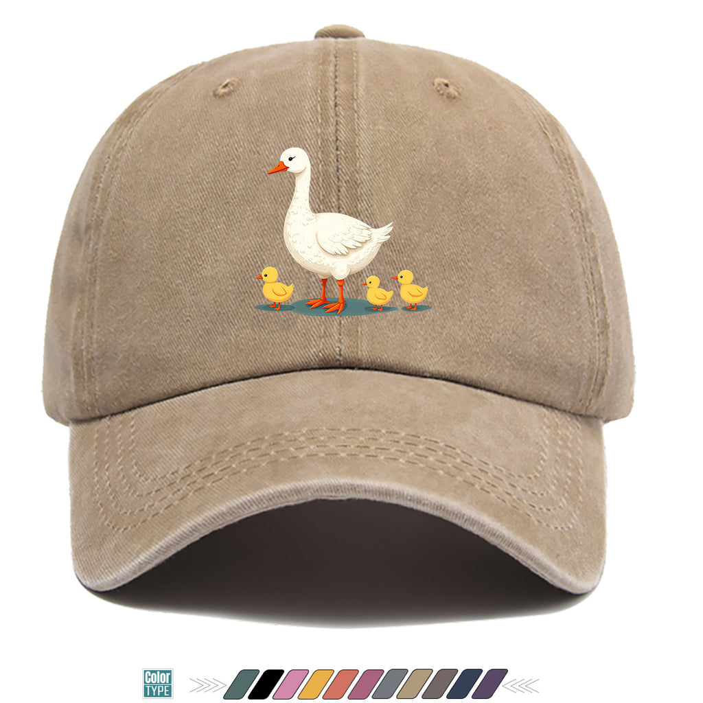 1pc Mother Goose And Three Little Yellow Ducks Warm Printed Baseball Cap Cute Pattern Sun Hat Fashionable And Versatile Unisex Duck Tongue Cap Adjustable Size Dad Fishing Hat Mom Strolling Hat Couple Skateboard Hat Suitable for Park Play