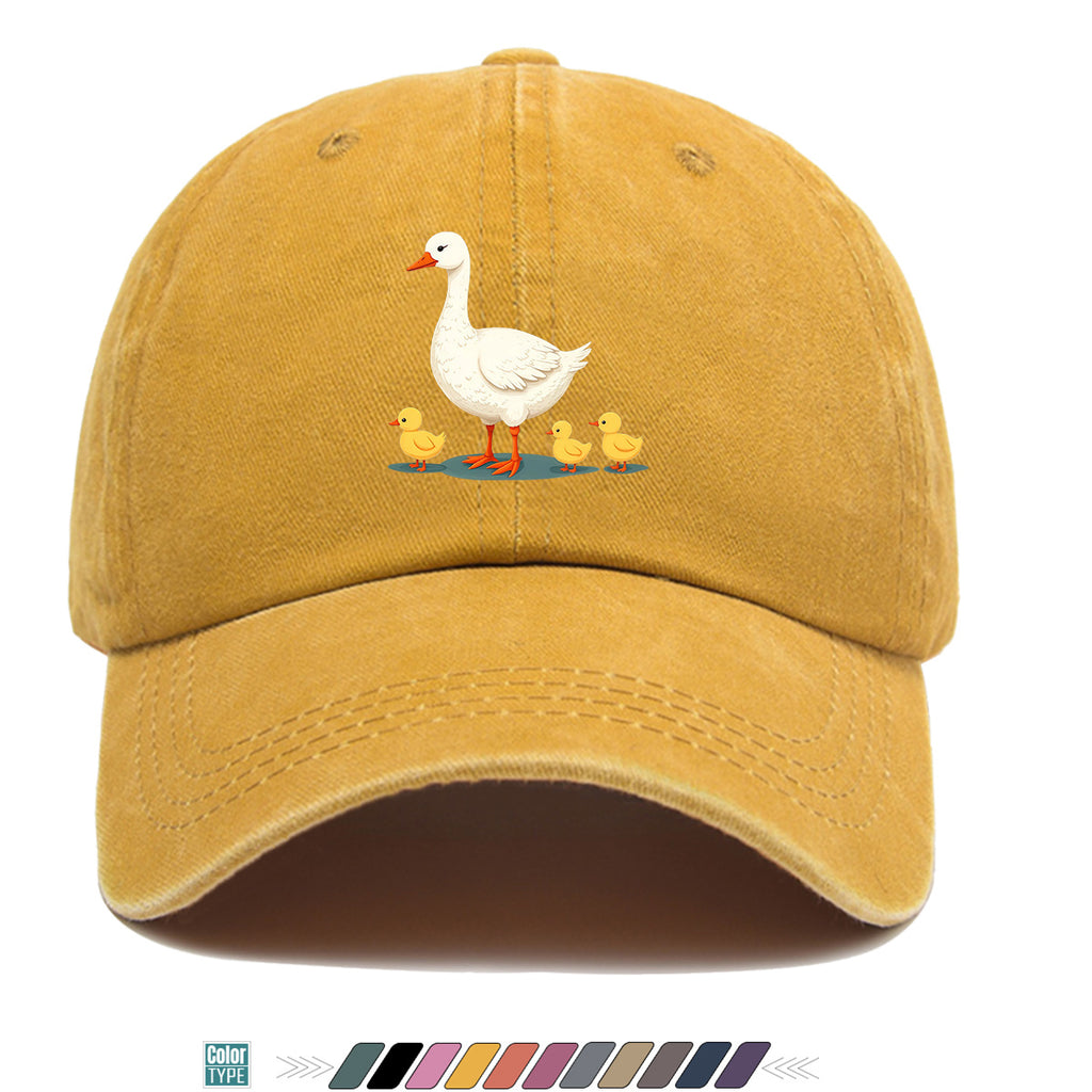1pc Mother Goose And Three Little Yellow Ducks Warm Printed Baseball Cap Cute Pattern Sun Hat Fashionable And Versatile Unisex Duck Tongue Cap Adjustable Size Dad Fishing Hat Mom Strolling Hat Couple Skateboard Hat Suitable for Park Play