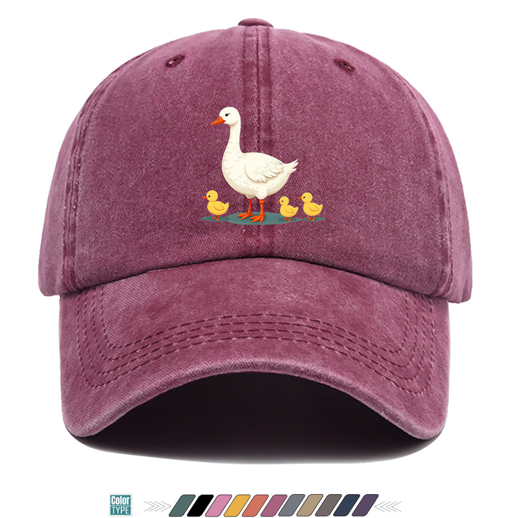1pc Mother Goose And Three Little Yellow Ducks Warm Printed Baseball Cap Cute Pattern Sun Hat Fashionable And Versatile Unisex Duck Tongue Cap Adjustable Size Dad Fishing Hat Mom Strolling Hat Couple Skateboard Hat Suitable for Park Play